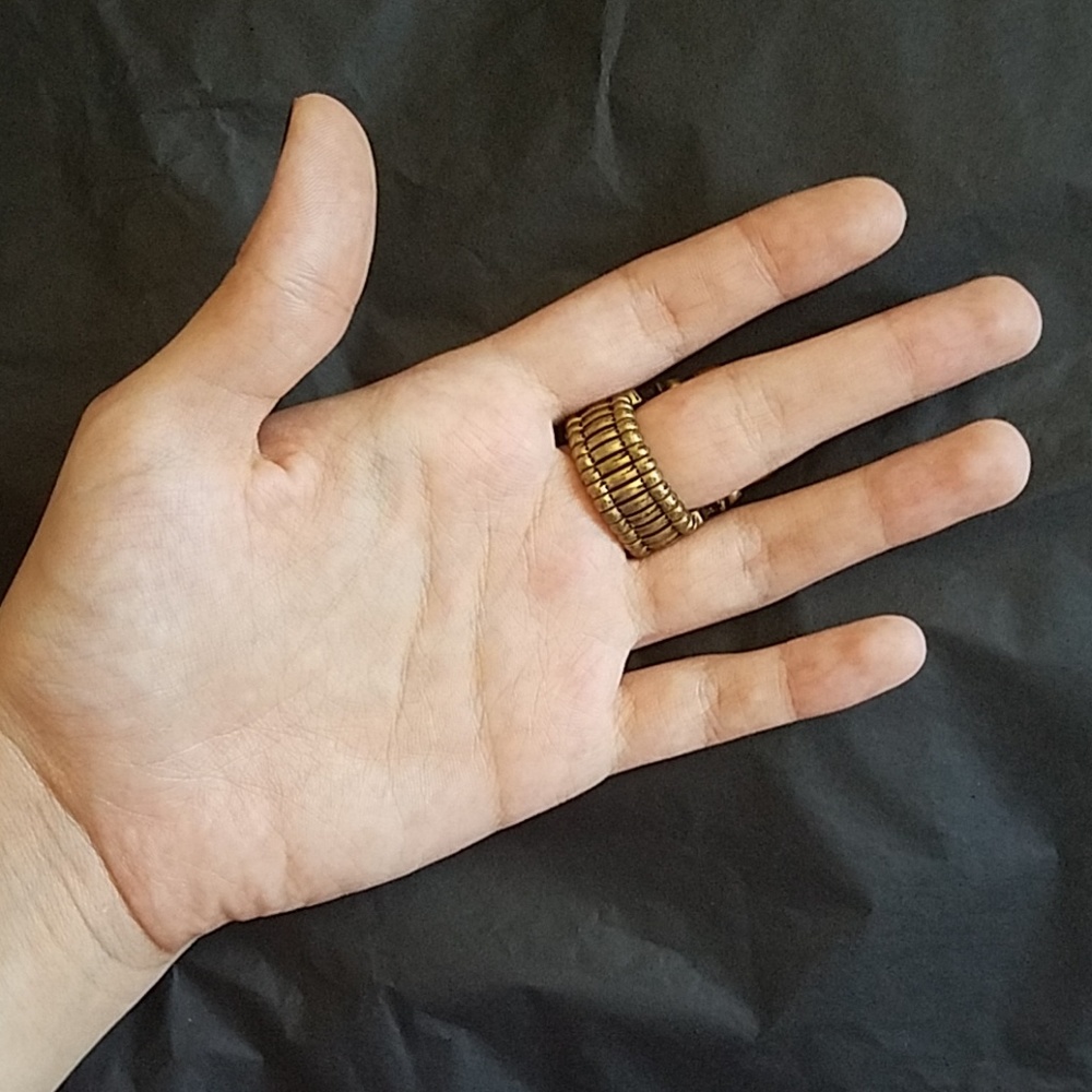 Statement Ring - Picture 5 of 6